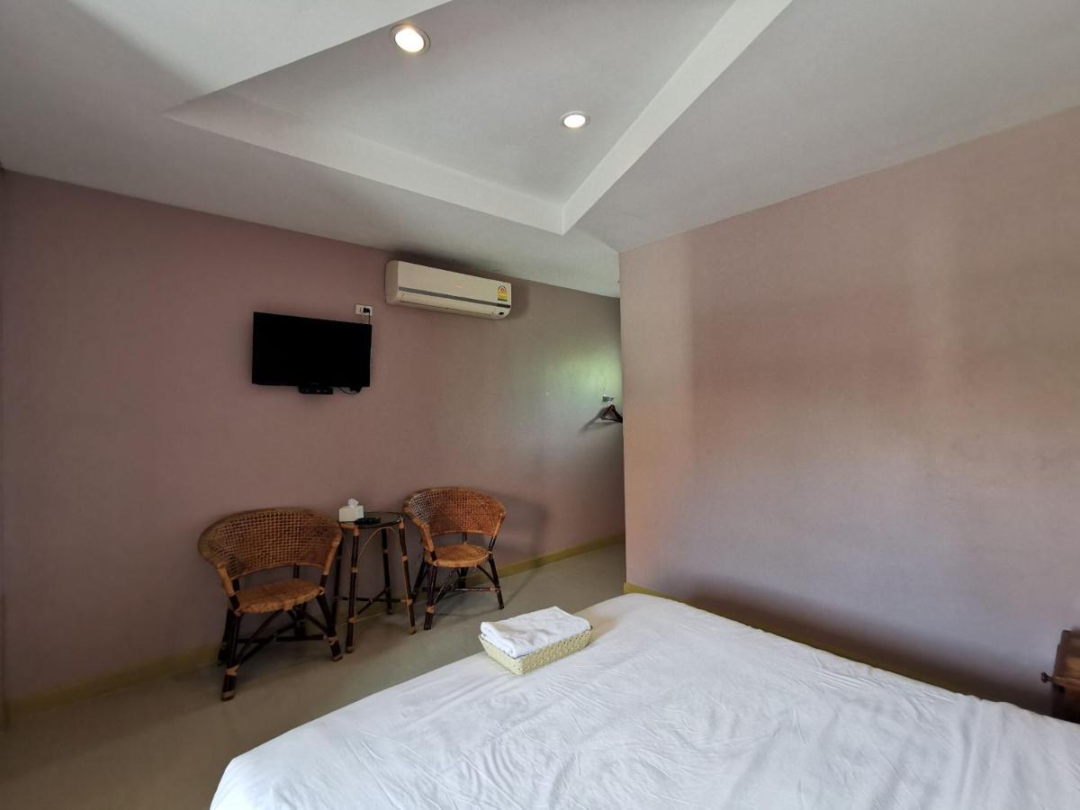 Smile Resort Sriracha Si Racha Bagian luar foto