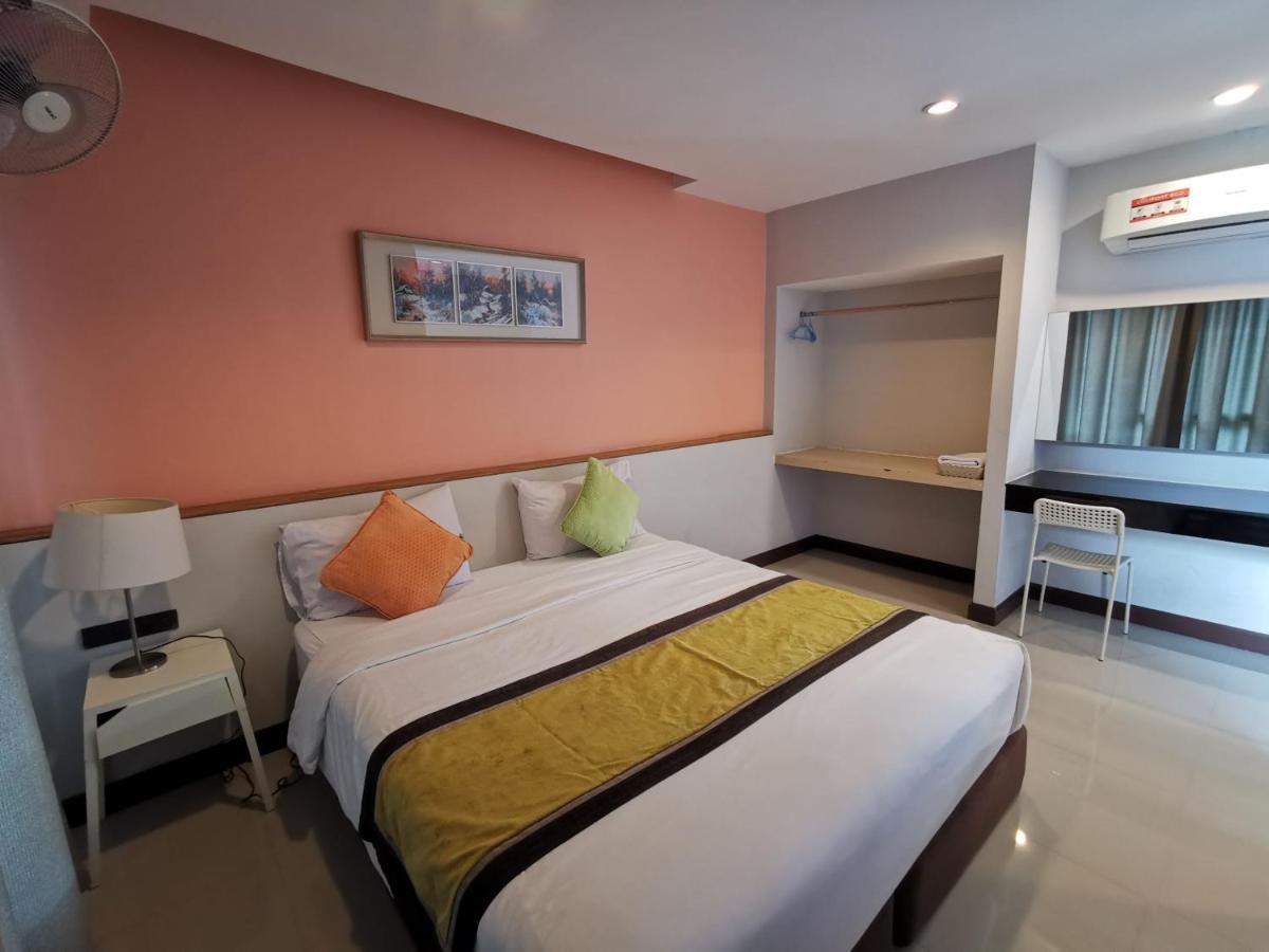 Smile Resort Sriracha Si Racha Bagian luar foto