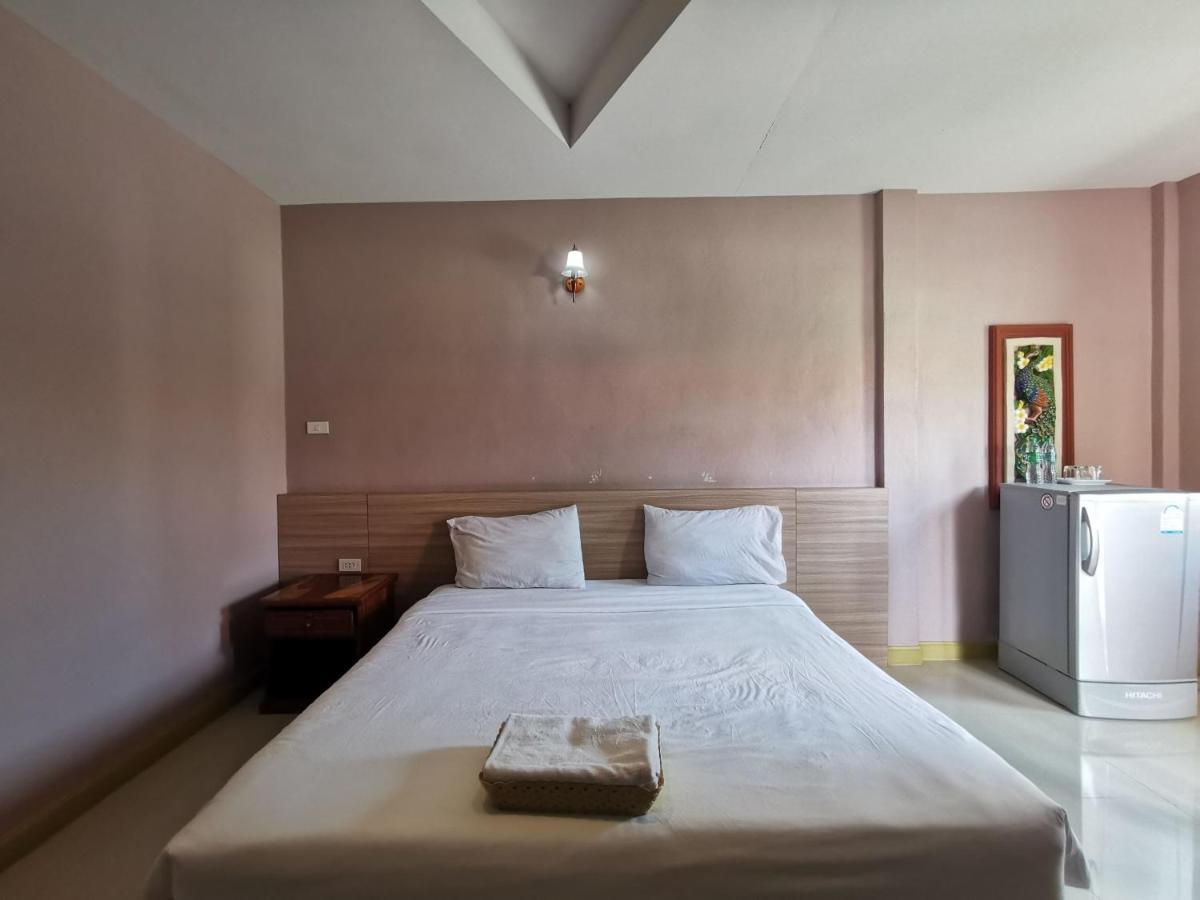 Smile Resort Sriracha Si Racha Bagian luar foto