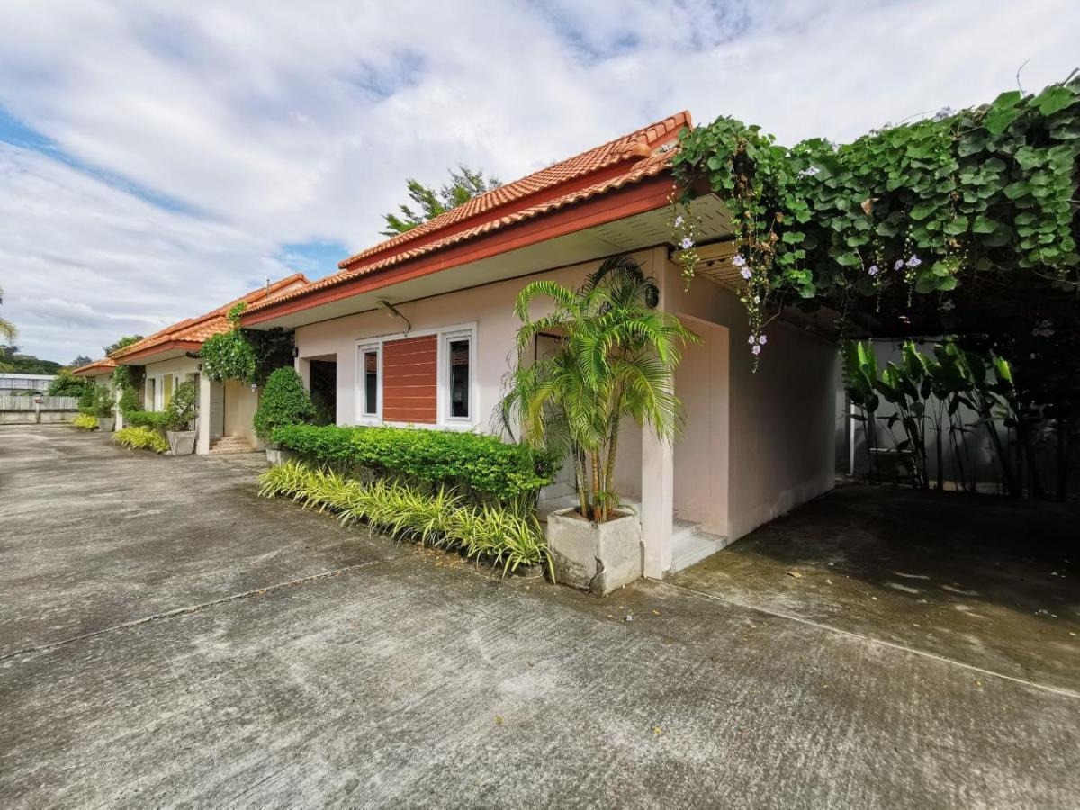 Smile Resort Sriracha Si Racha Bagian luar foto
