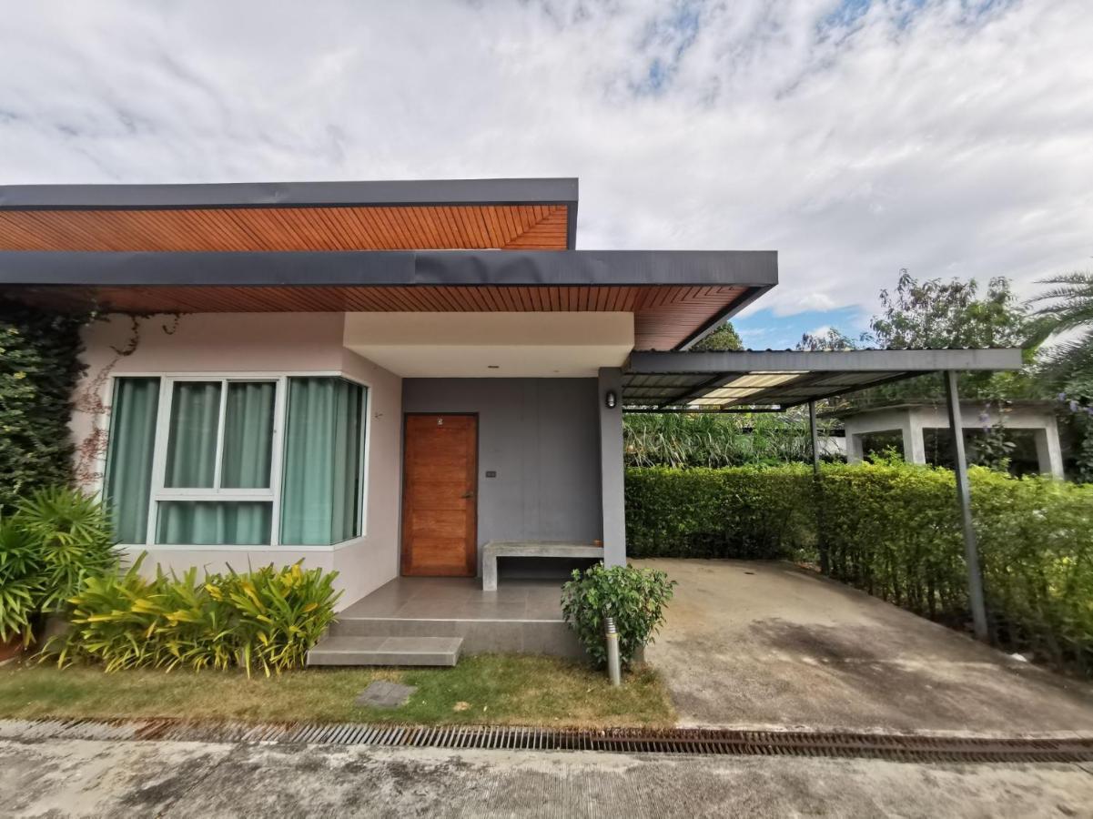 Smile Resort Sriracha Si Racha Bagian luar foto