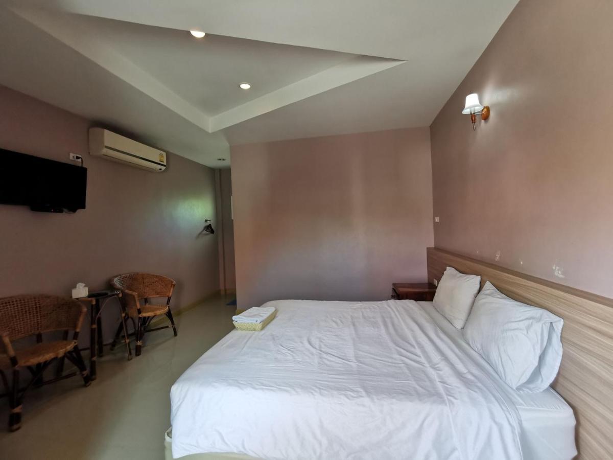 Smile Resort Sriracha Si Racha Bagian luar foto